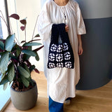 ニット・スクエア・バッグ - ブラック -