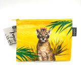 サファリポーチ(フラット)- Curious Simba -