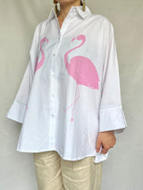 オーバーサイズシャツ - ホワイトシャツxピンクフラミンゴ -