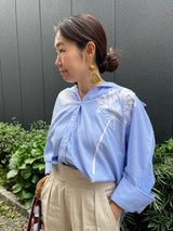 オーバーサイズシャツ - ブルーシャツ×ホワイトパームツリー -