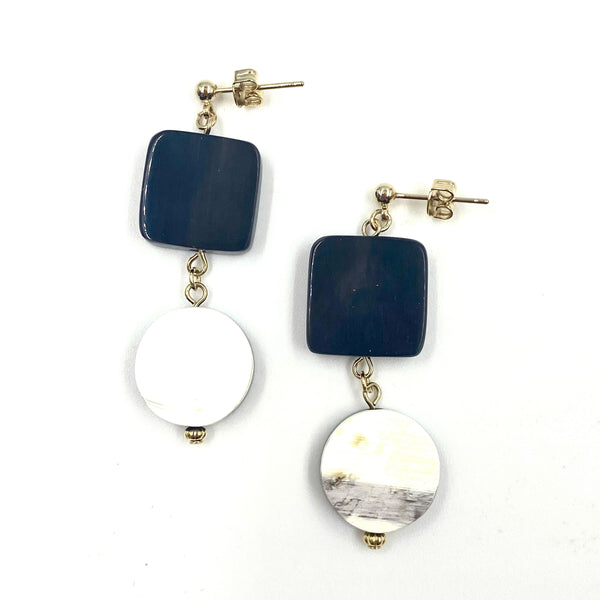 Marushikaku Short Earrings -Square Black-