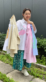 オーバーサイズシャツ - ブルーシャツ×ホワイトパームツリー -