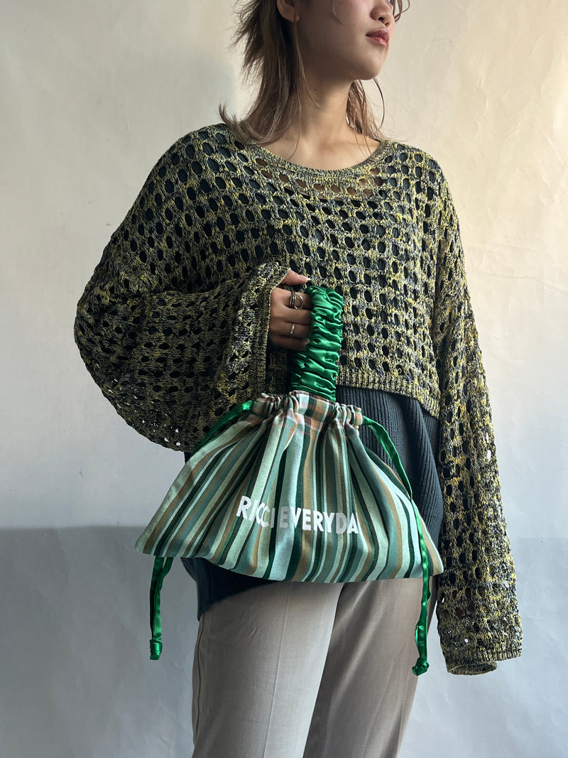 One handle, kin -chasta, satin -green x brown-