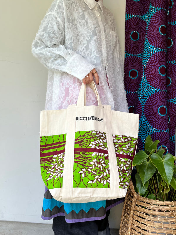 RICCI EVERYDAY Tote -Seasonal forest / early spring-