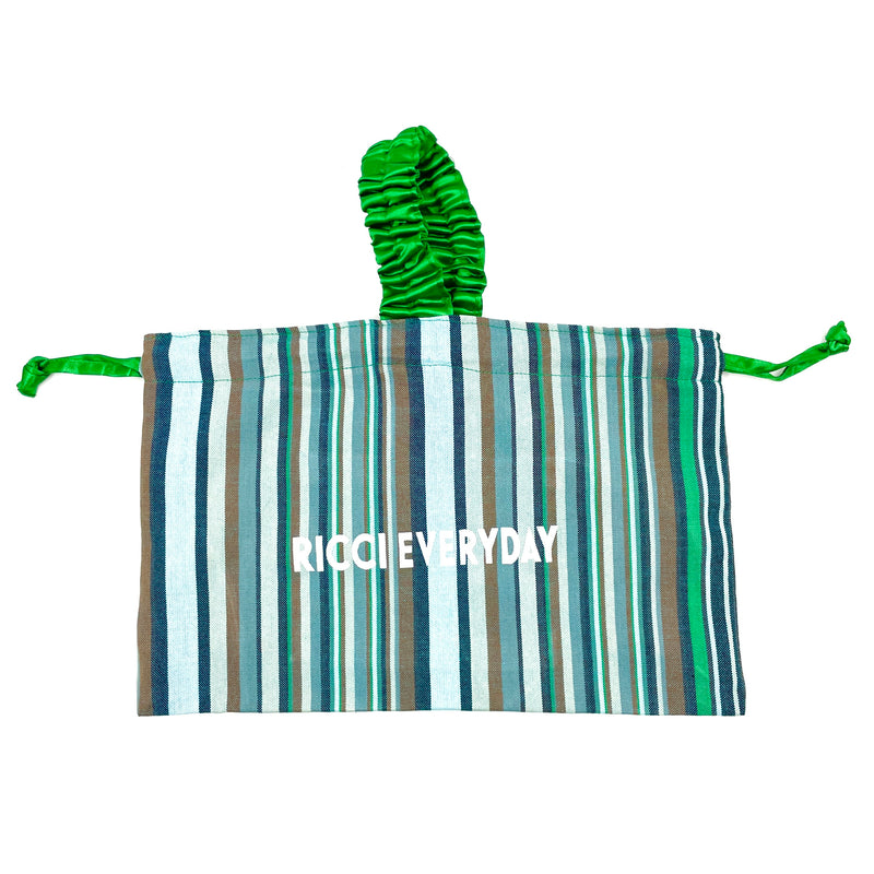 One handle, kin -chasta, satin -green x brown-