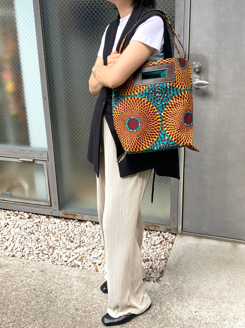 Akello Yoko 38  - Big Eye Yellow & Turquoise -