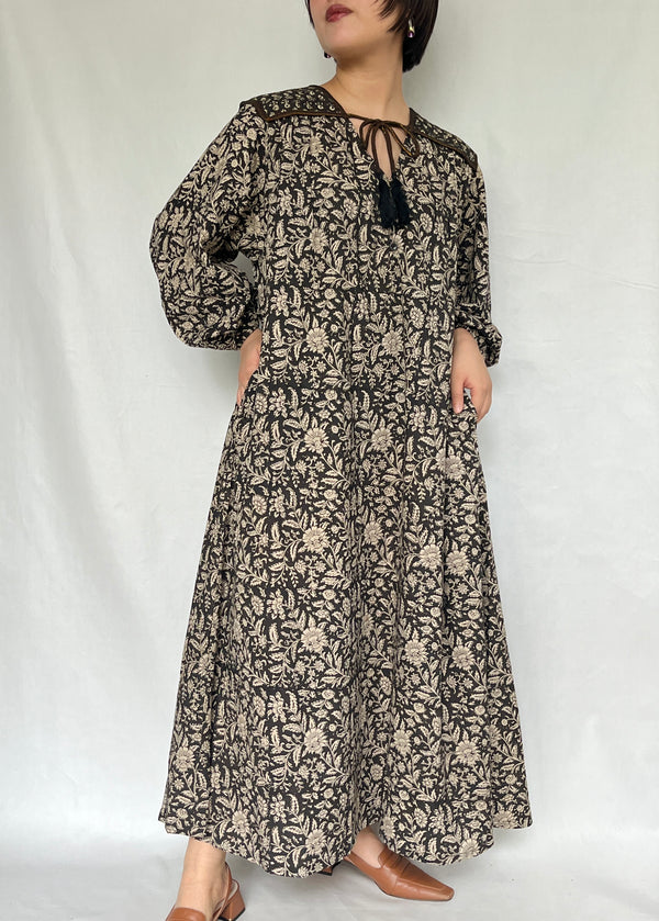 No.54【saruche】ショルダーパッチ前リボンワンピース - ブラック -