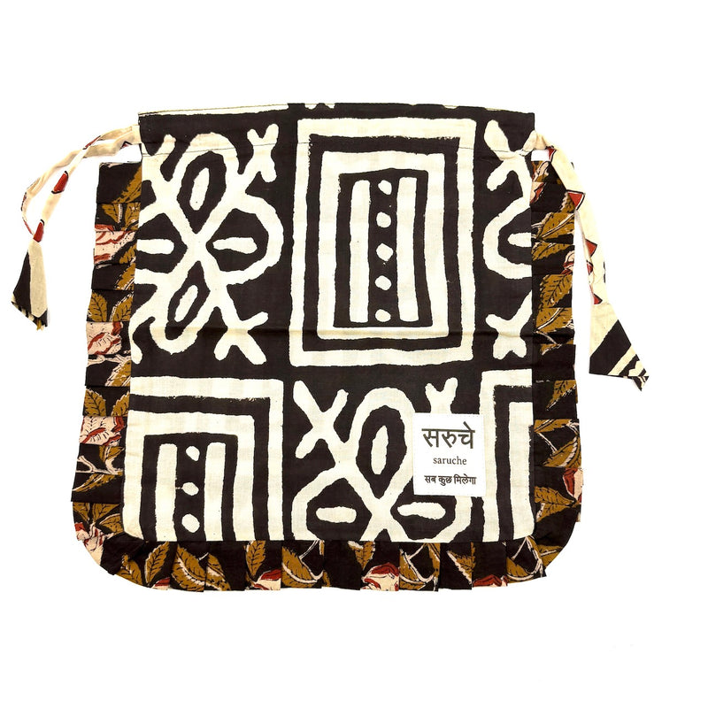 【saruche】ショッパーバッグS - トライバルスクエア -