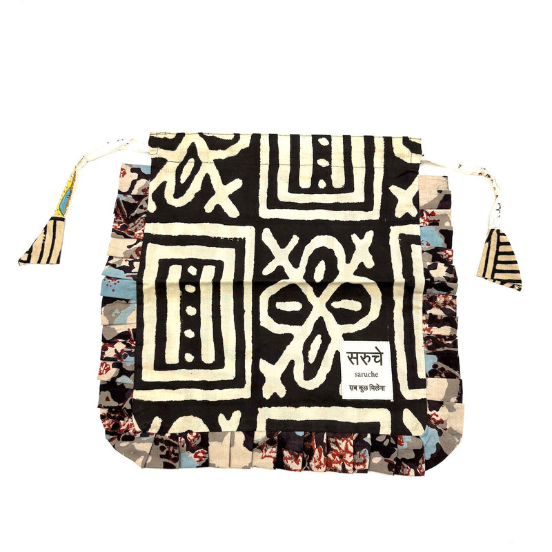 【saruche】ショッパーバッグS - トライバルスクエア -