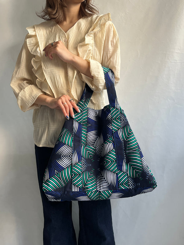 Zakuzaku Tote -Cale mirror / navy-