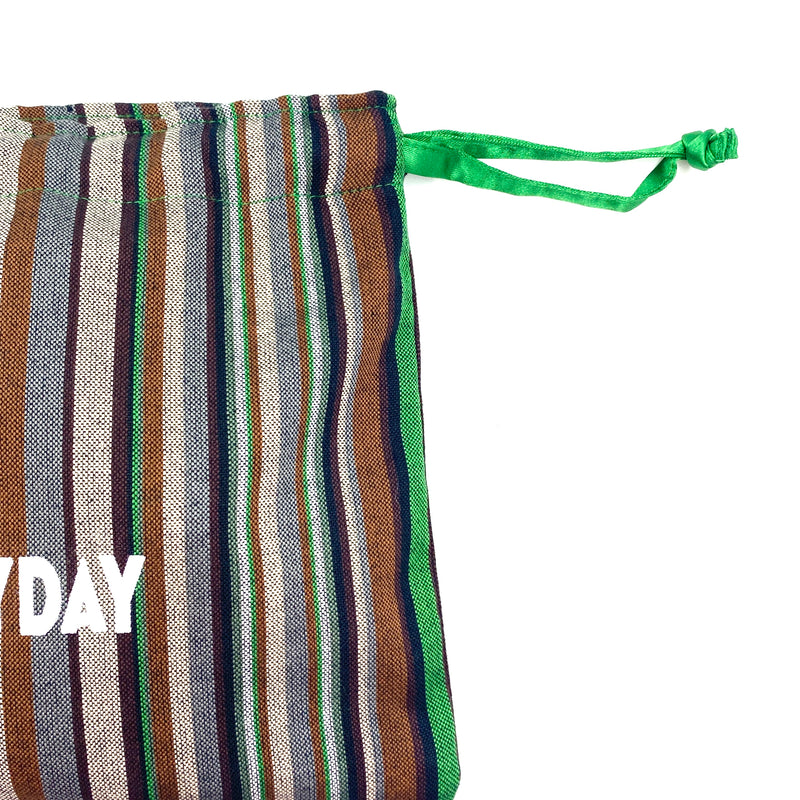 One handle, kin -chasta, satin -green x brown-