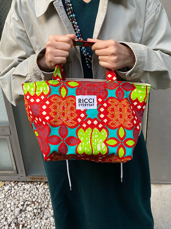 Lunch Tote -Red Ring Ling Blue Lingo-
