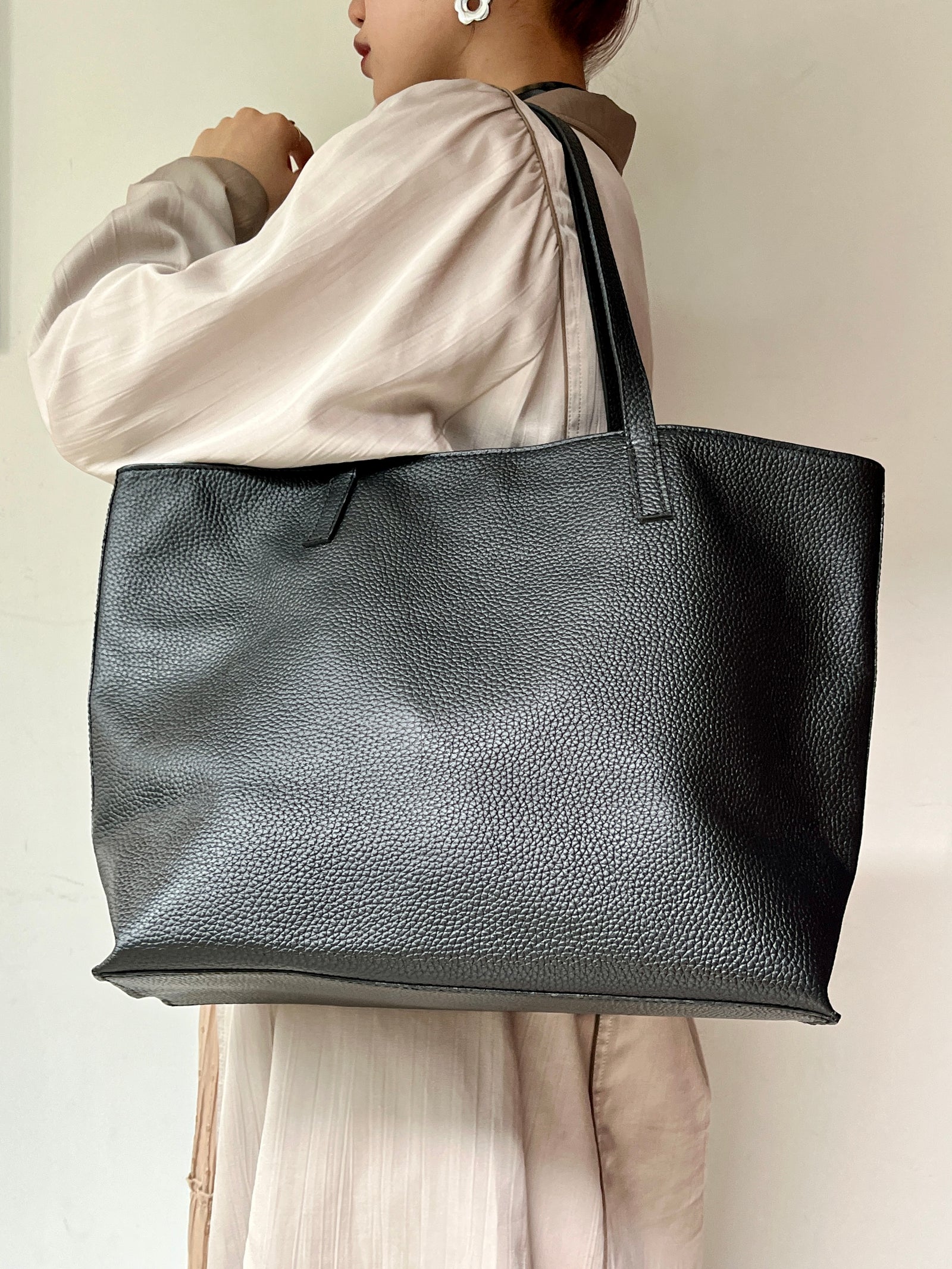 IL RICCIO イルリッチオ 肩掛け トートバッグ レザー 茶 超美品!! IL RICCIO イルリッチオ 肩掛け トートバッグ レザー