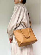Leather Book Tote S -Camel-