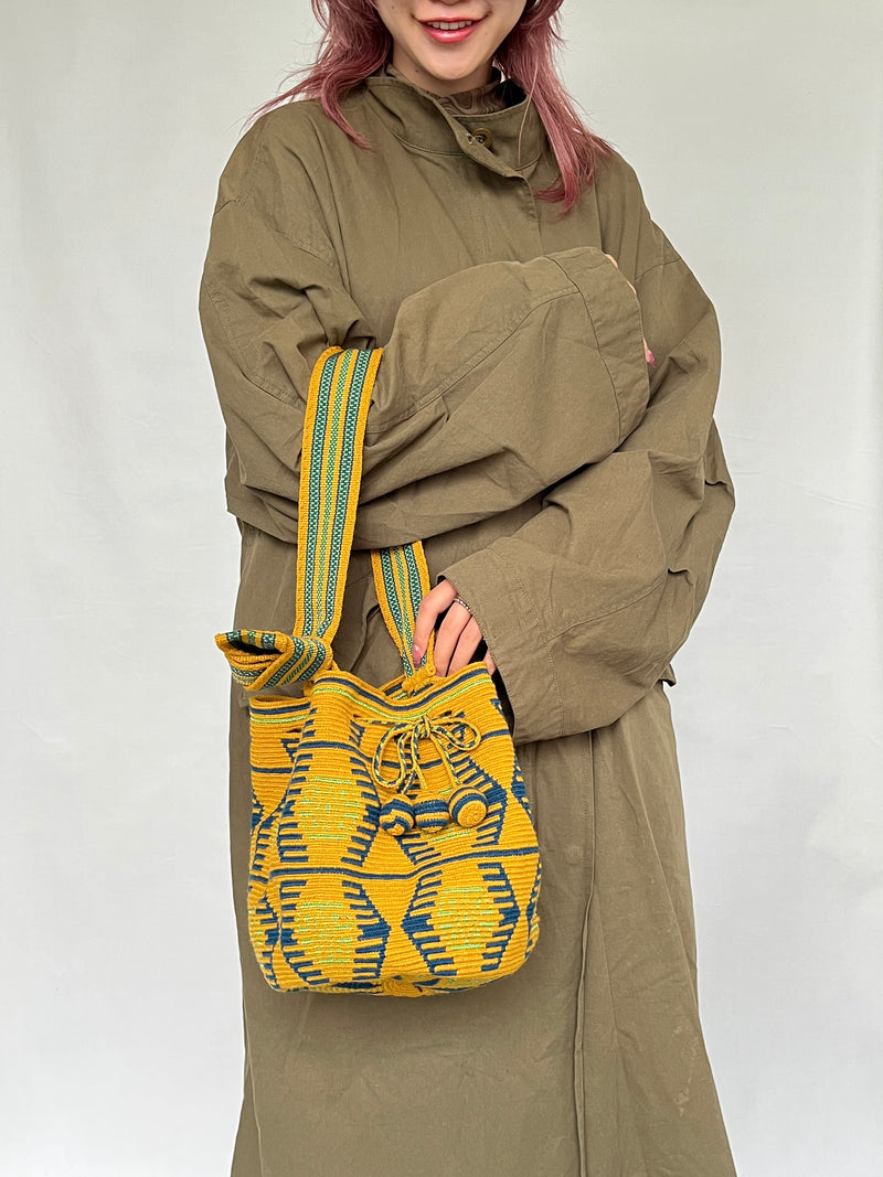 モチーラ・ウナエブラ・スパークル M - イエロー＆ネイビー -