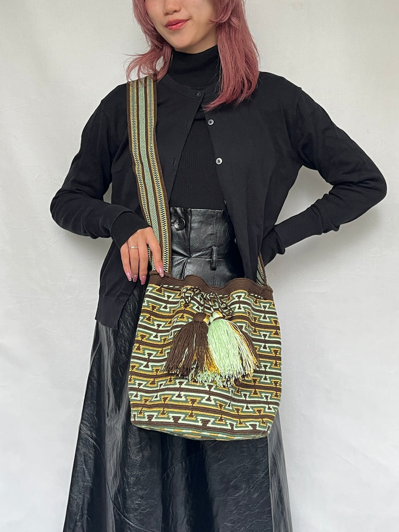 モチーラ・ウナエブラ・スパークルＬ - ブラック＆グリーン -