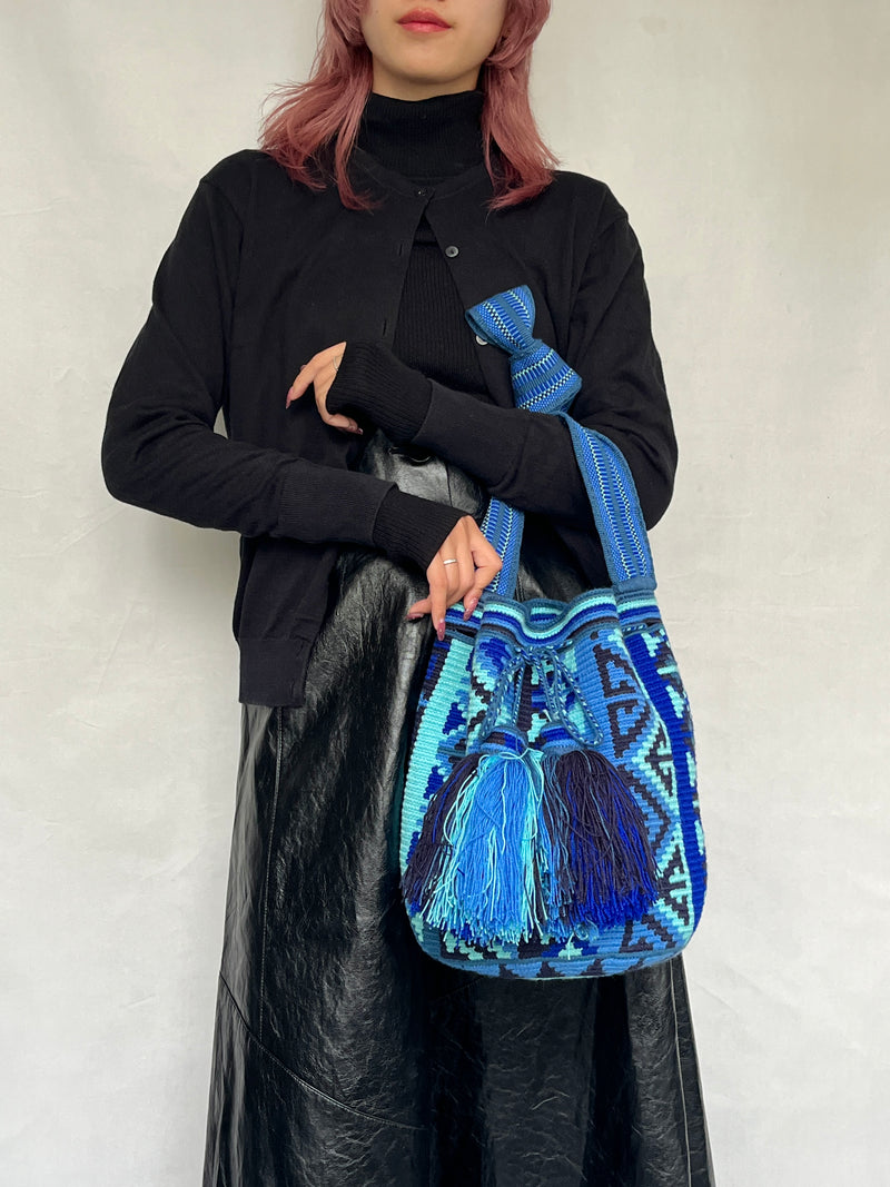 モチーラ・ドスエブラス・スペシャルL  - ブルー＆ブラック -