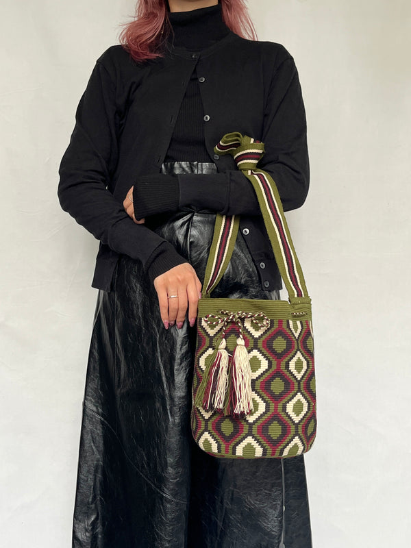 モチーラ・ウナエブラL - ダークグリーン -