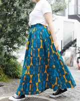 Random Tack Skirt -Flowers in full bloom-