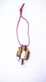 Initial key chain -Q -