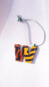 Initial key chain -w -