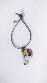 Initial key chain -p-